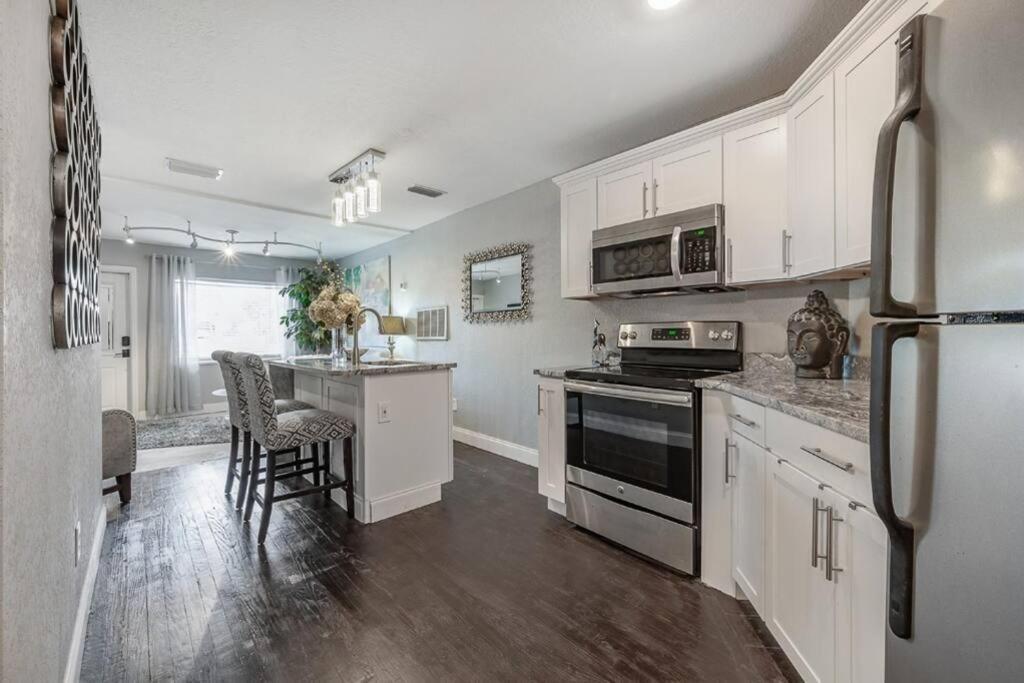Chic Pad In Center Of Seminole Heights-322 Apartment Tampa Luaran gambar